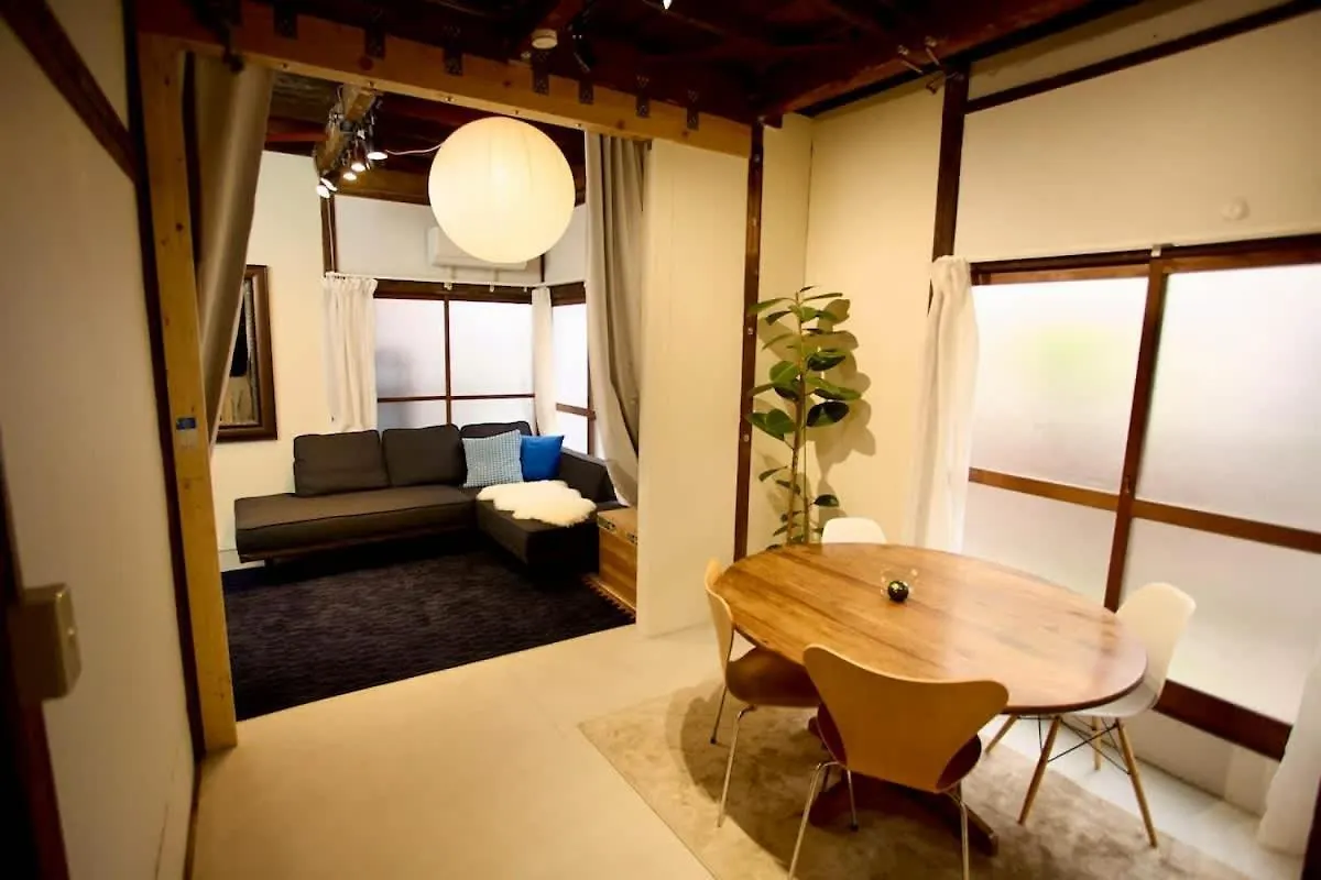Дом отдыха Historic House In Sangenjaya - Central Tokyo Stay